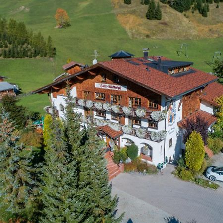 Hotel Winklerhof Holzgau Exterior photo