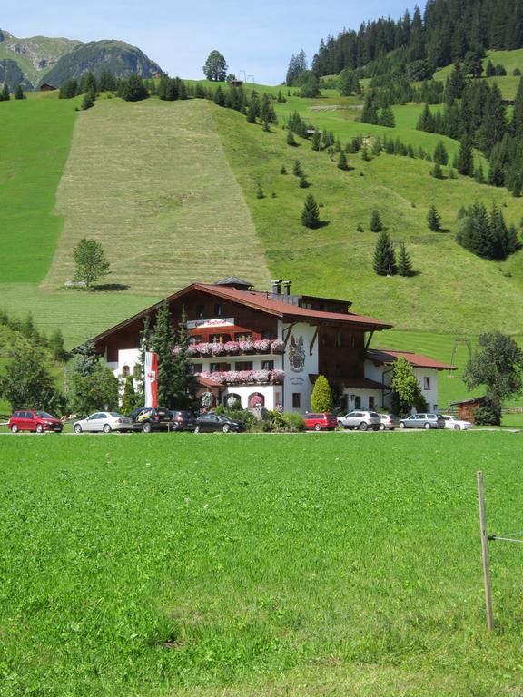 Hotel Winklerhof Holzgau Exterior photo