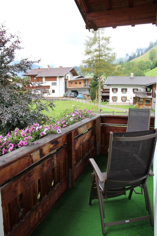 Hotel Winklerhof Holzgau Room photo